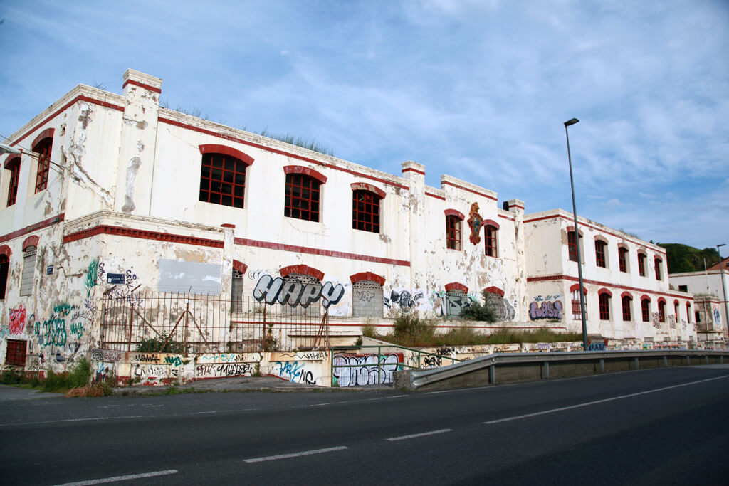 Fabrica-de-pinturas-la-internacional-2-min