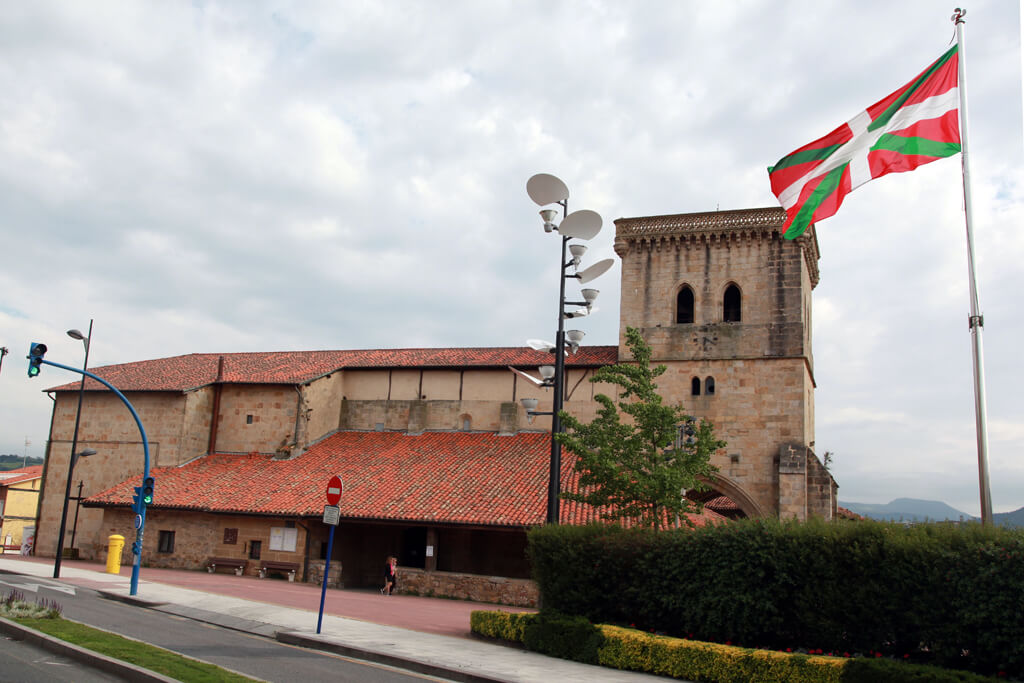 Iglesia-de-Andra-Mari-2-min